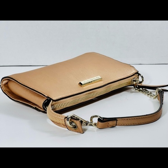 Jones New York Beautiful rose gold hand bag/ clutch - Picture 5 of 12